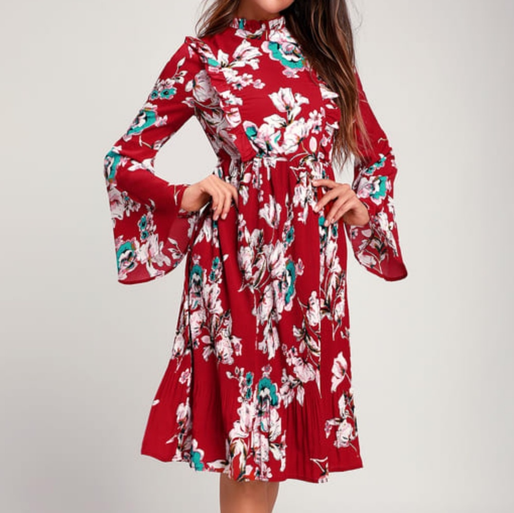 Lulu's Pleated Midi Dress